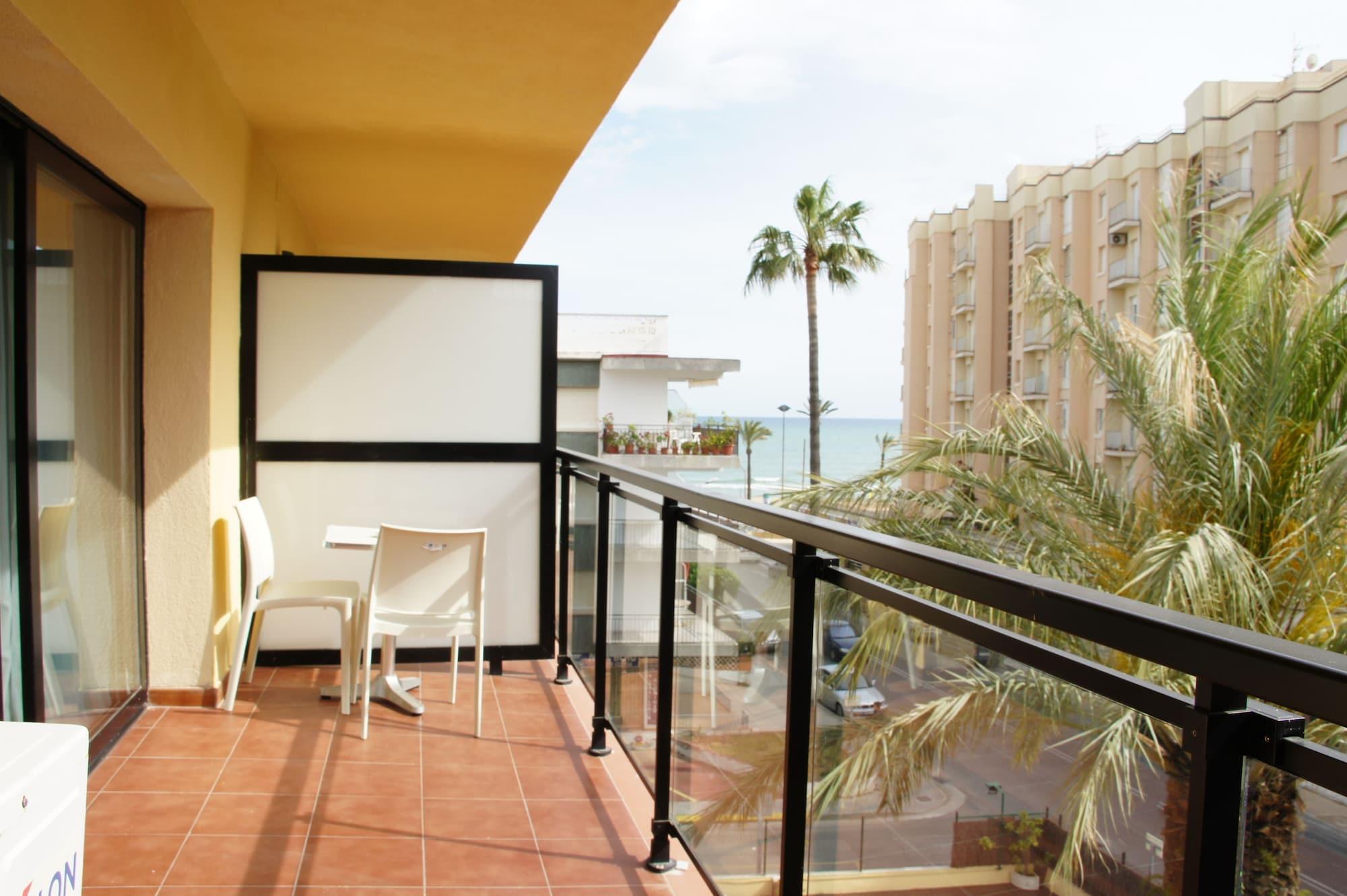 Adia Hotel Cunit Playa Екстер'єр фото