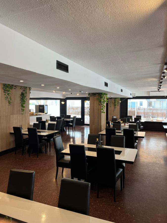 Adia Hotel Cunit Playa Екстер'єр фото