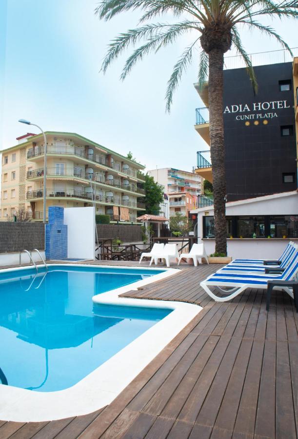 Adia Hotel Cunit Playa Екстер'єр фото