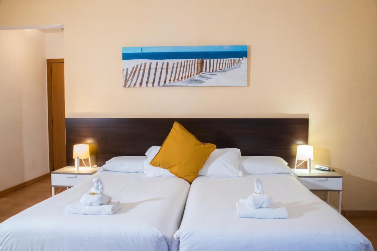 Adia Hotel Cunit Playa Екстер'єр фото