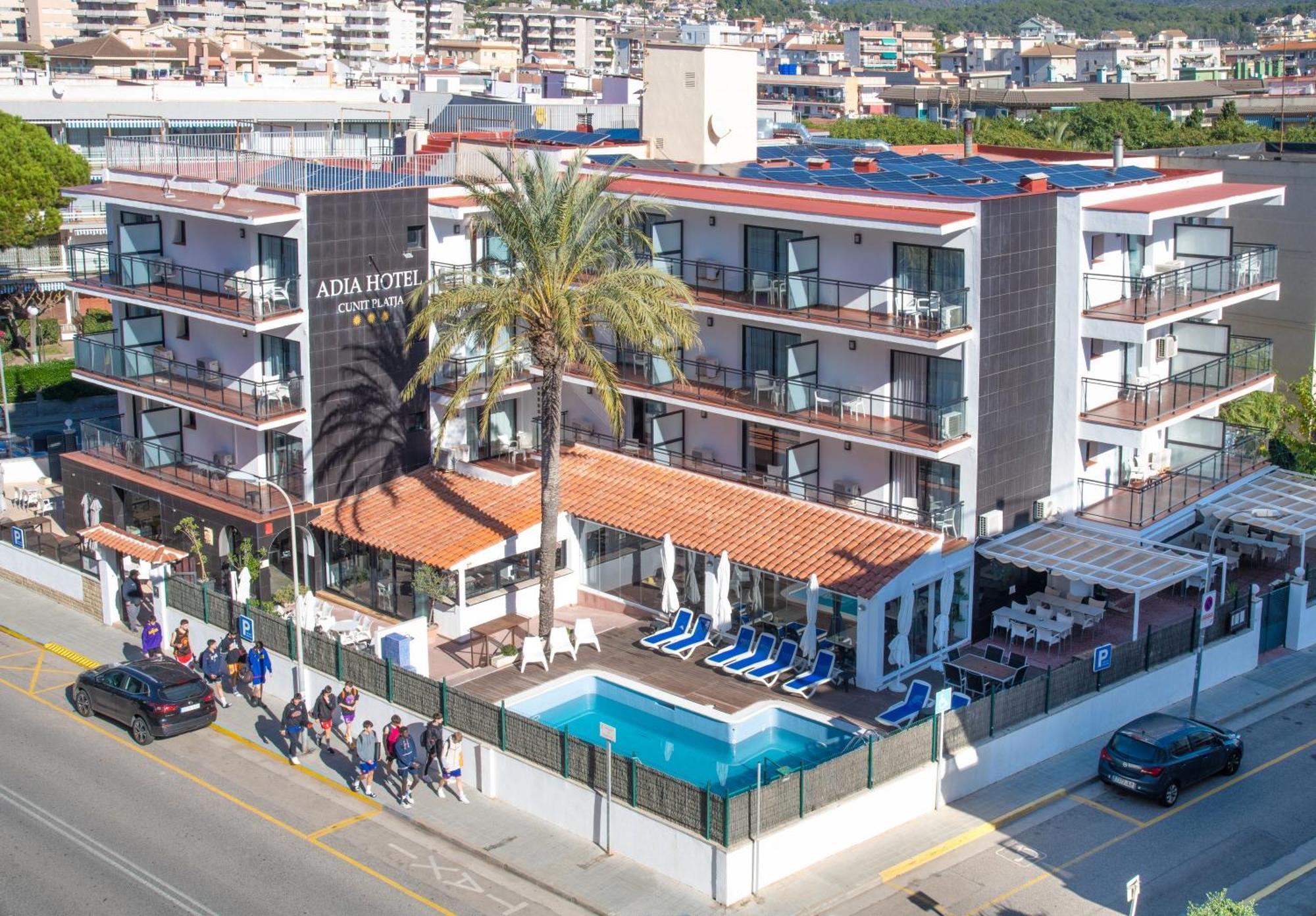 Adia Hotel Cunit Playa Екстер'єр фото